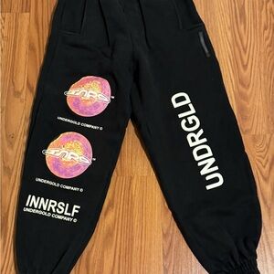 Black Graphic Sweatpants with‎ Planet Design